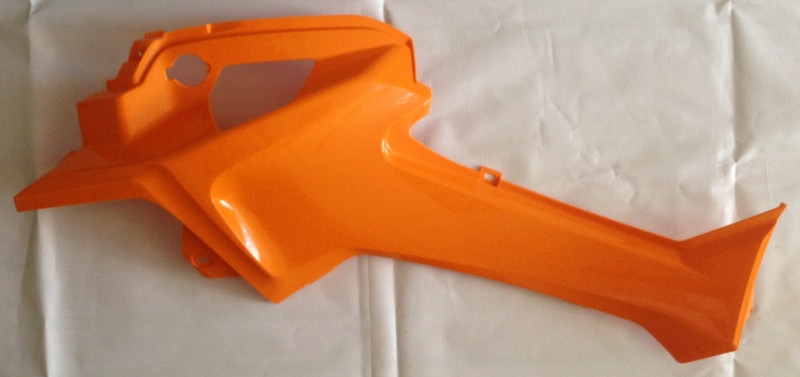 Боковая панель оранжевая оригинальная правая левая для квадроциклов Can-Am Outlander 705008578 705008579 Левая