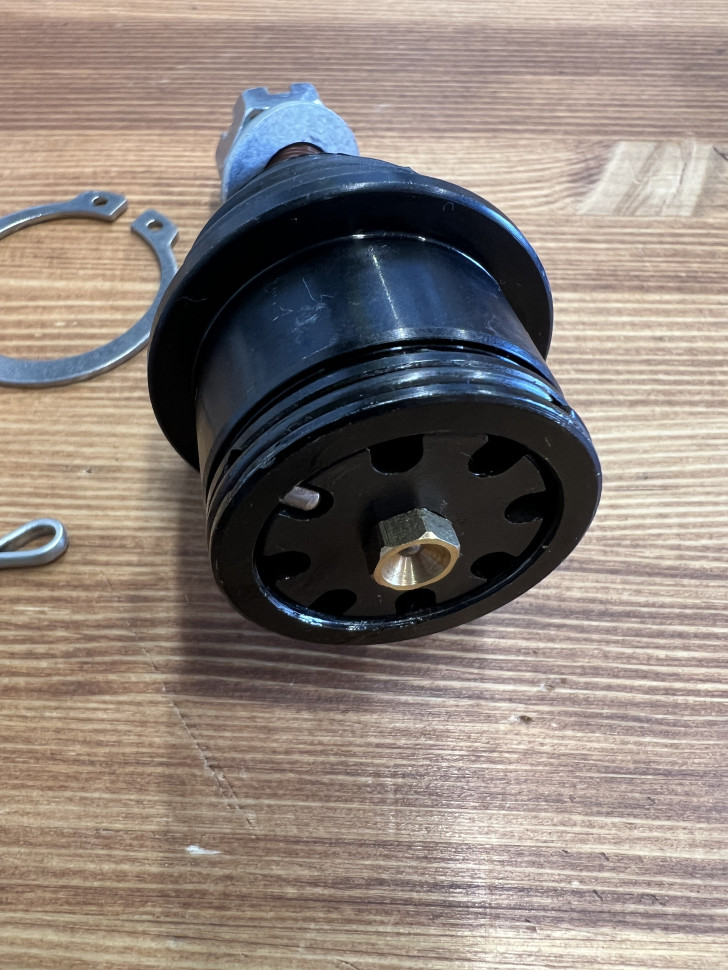 Шаровая опора верхняя усиленная шприцуемая GorillaWorks для BRP G2 41-7753 / 706202044 / 706201394 / 706201370 / 505071658 / 505072048 / 505072682 / 706203084 42-1043 1043BJ-300M