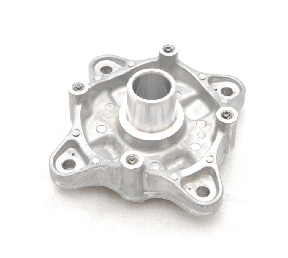 Ступица оригинальная задняя для Polaris 5135113