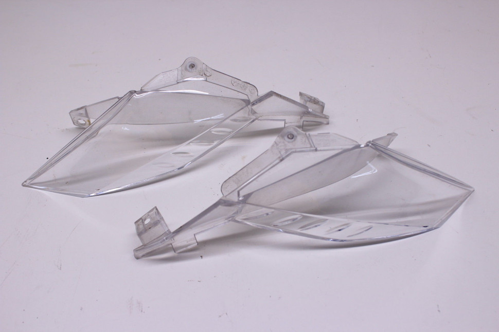 Дефлектор снегохода Ski-Doo 517302546 517302547 Правый