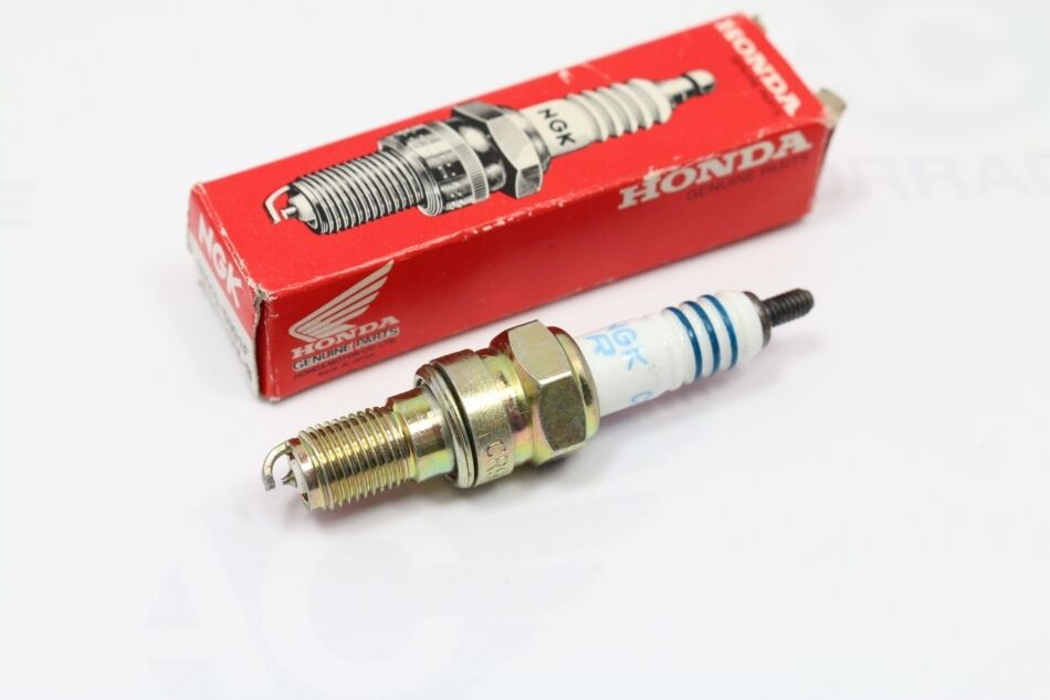 Свеча зажигания оригинальная HONDA 98059-5991F /CR9EHVX-9 платиновая 98059-5991F