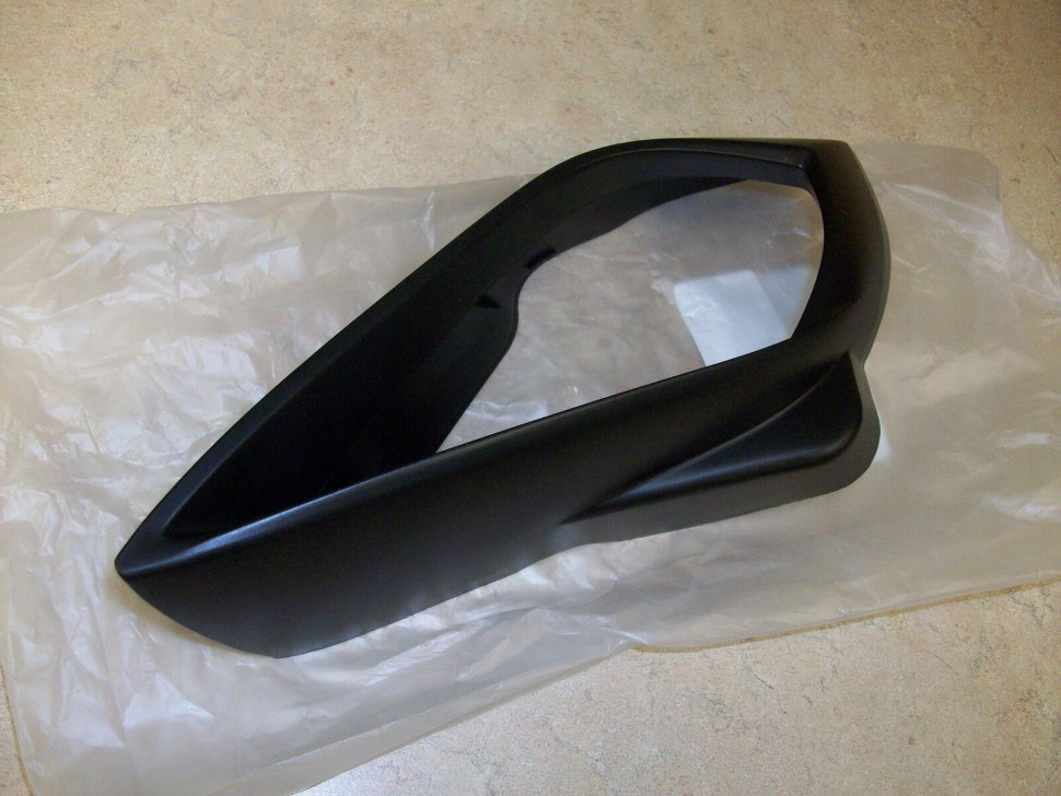 Подфарник правый Yamaha Raptor 700 06+ 1S3-84166-00-00 1S3-84166-00-00