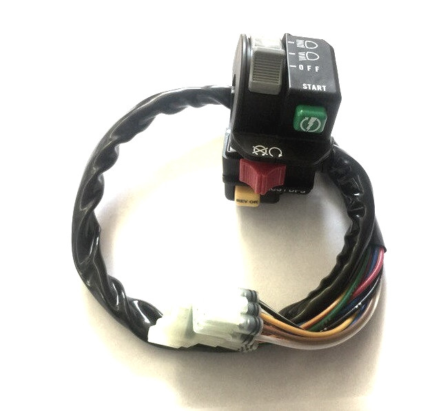 Пульт управления левый BRP Outlander /Renegade  (2017+) 710005072 / XXC 710005070  STD