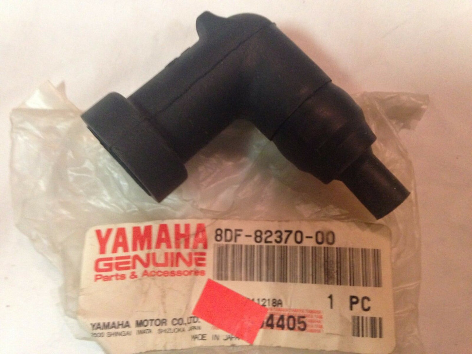 Свечной колпачек Yamaha Venture Vmax MountainMax SRX SX 700/600 99-06 8DF-82370-00-00 8DF-82370-00-00