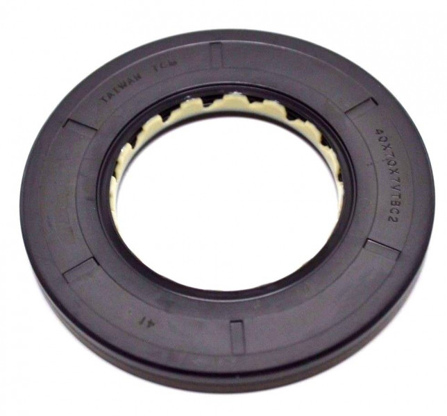 Сальник боковой заднего редуктора квадроцикла Polaris Sportsman 550 / 850 / 1000 / 3235052