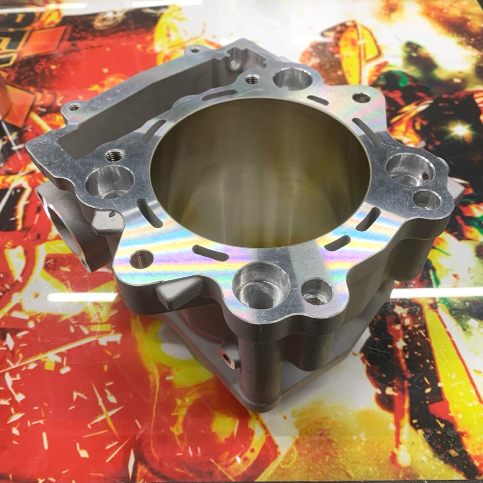 Биг бор кит Wiseco 105.5mm big bore cylinder. 105.5mm 11.5:1 734cc для Yamaha Viking Grizzly Raptor 700