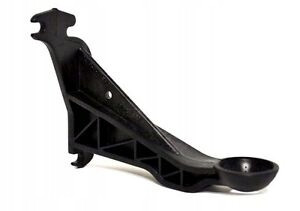 Крепление облицовки правой фары 705002424