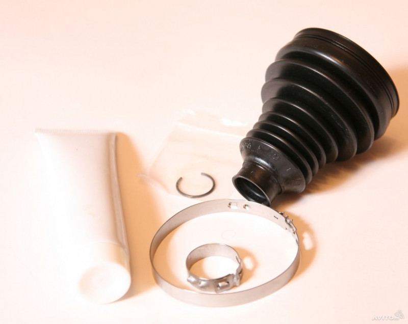 Пыльник Шруса оригинальный задний внешний для квадроциклов Can-Am 705501783