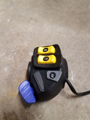 Пульт левый Ski-Doo Summit / MXZ 1200/600 515176685 515176685