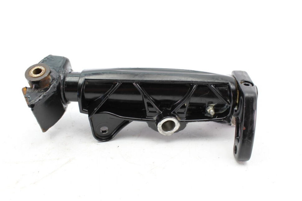 Кулак поворотный левый черный Arctic Cat Bearcat 570 XT / Z1 XT 09+ 2703-373 2703-453 2703-373