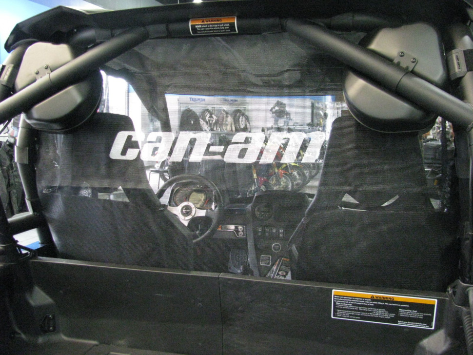 Сетка задняя оригинальная для Can-Am Commander Maverick  715001193