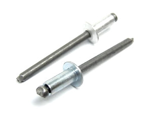 Заклепка квадроцикла Can-Am Outlander / Traxter / Commander / Maverick / Defender 390402200