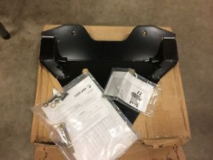 Plow attach Commander  Установочный комплект для отвала 715002075