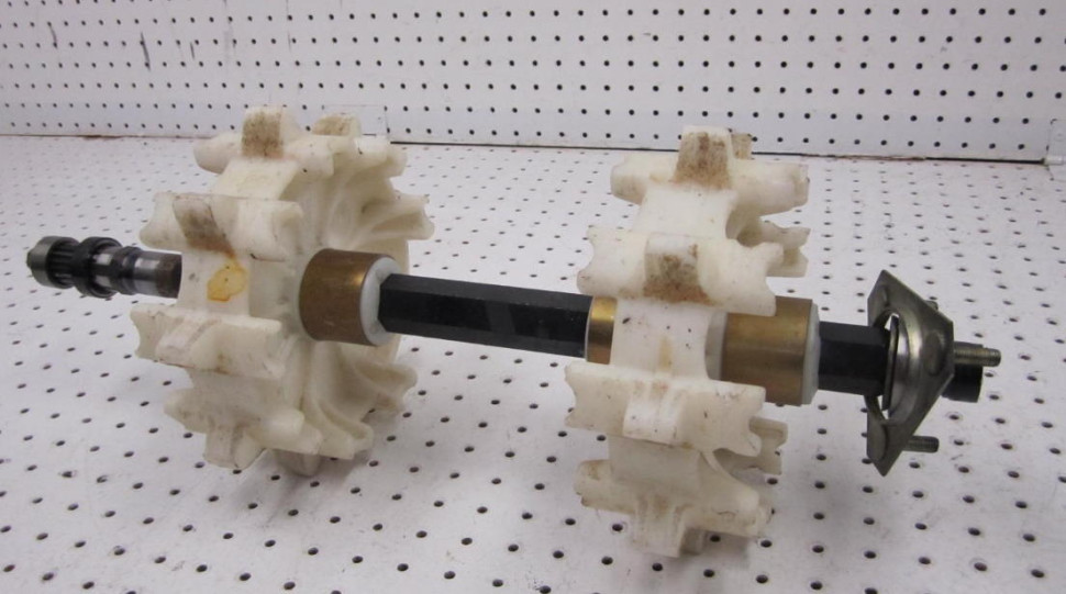 ARBRE ENTR.ASS.*AXLE-DRIVE ASSY Приводной вал в сборе 504152848