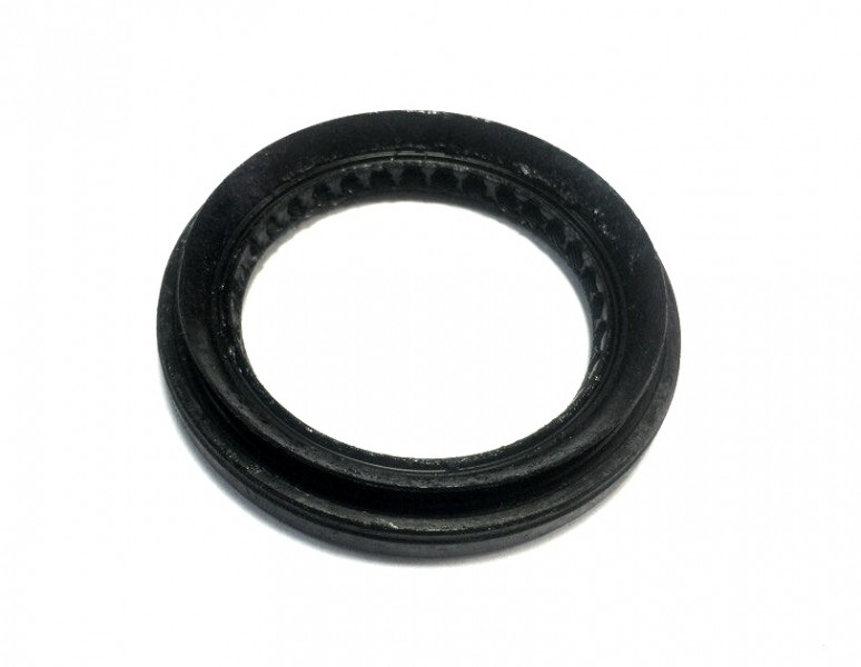 Сальник переднего редуктора для квадроциклов Suzuki 27406-38FB0