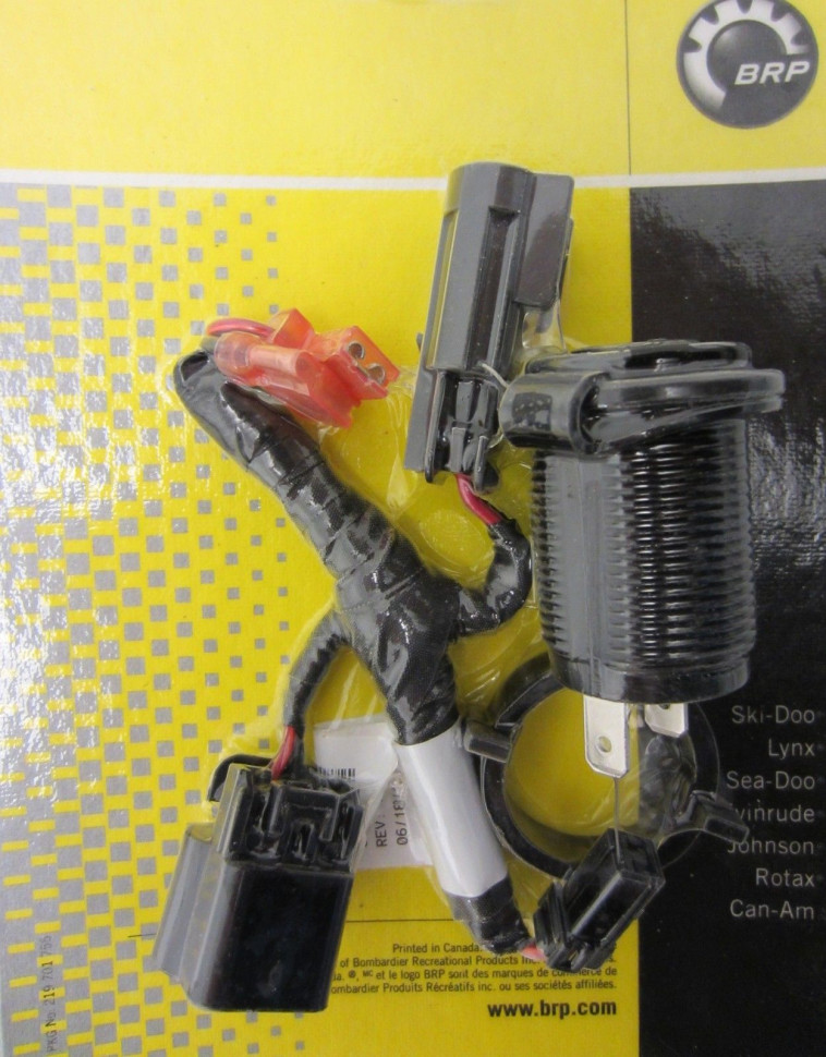 Розетка оригинальная Ski-Doo 860200632