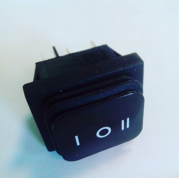 Кнопка вкл/выкл/вкл 3-позиц для ATV/UTV/Снегоходов LedLightBar LTS-030