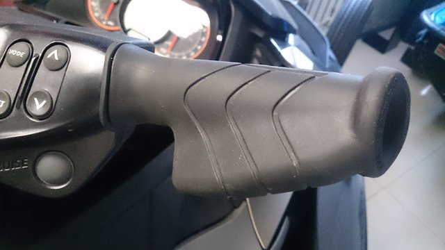 Грипса руля Seadoo 2015+ 277001946 277001958 Правая