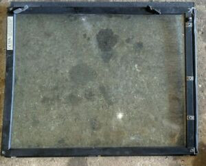 PORTE CENTRE*DOOR-CENTER ASSY.  Бортовая накладка, пластик, т.м 204071563