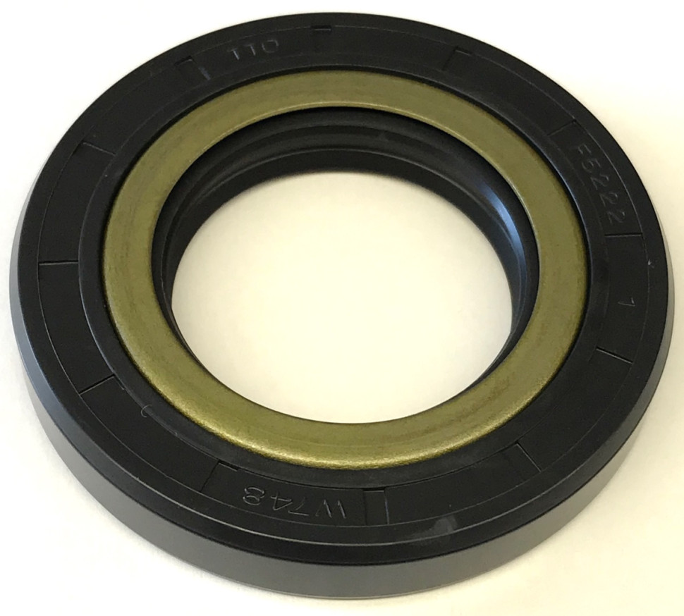 Сальник заднего редуктора Honda 91251-HP5-601 AB 30-7014 30-7014