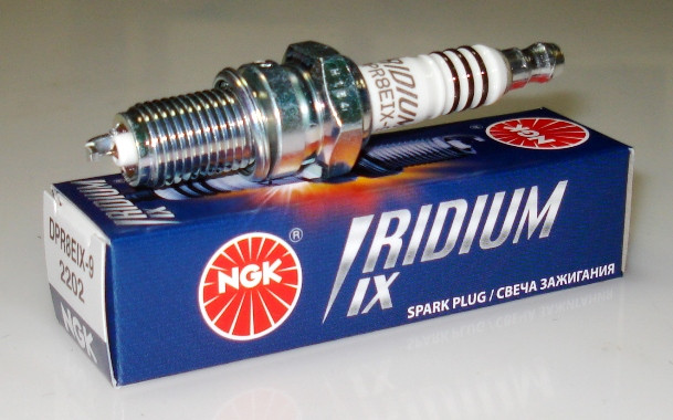 Свеча зажигания NGK DPR8EIX-9 /2202 DPR8EIX-9