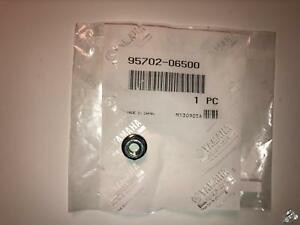 Гайка Yamaha 95707-04500-00 , 95706-04100-00, 90179-04800-00 95707-04500-00